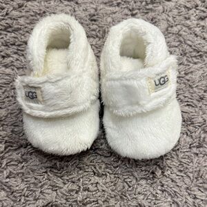 UGG baby bixbee booties
